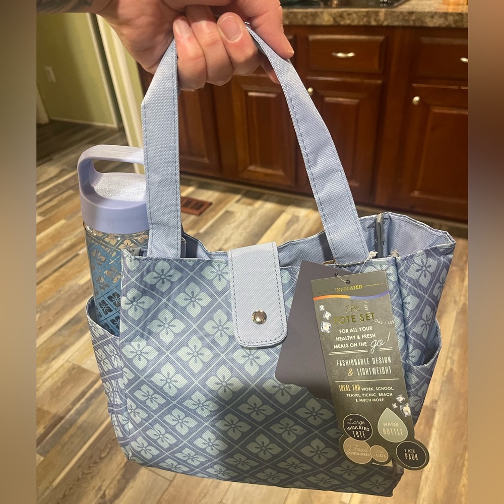 Brand new 7pc lunch box set